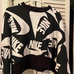 Brand new Nike sweatshirt